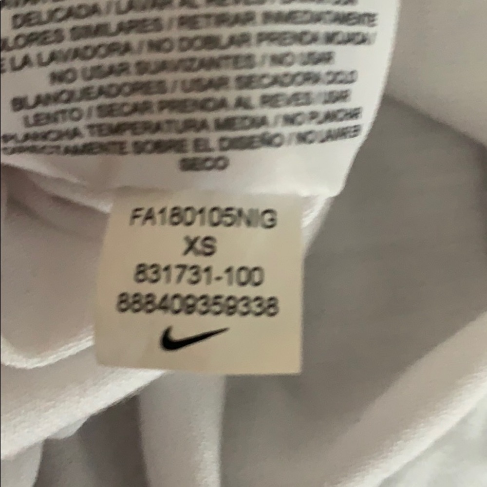 Nike Tank - Picture 2 of 3